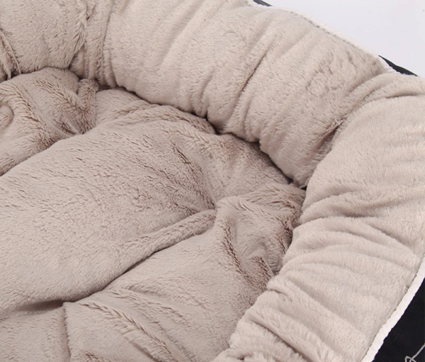 Pat pufos pentru animale de companie HotDog, diverse dimensiuni - imagine 5
